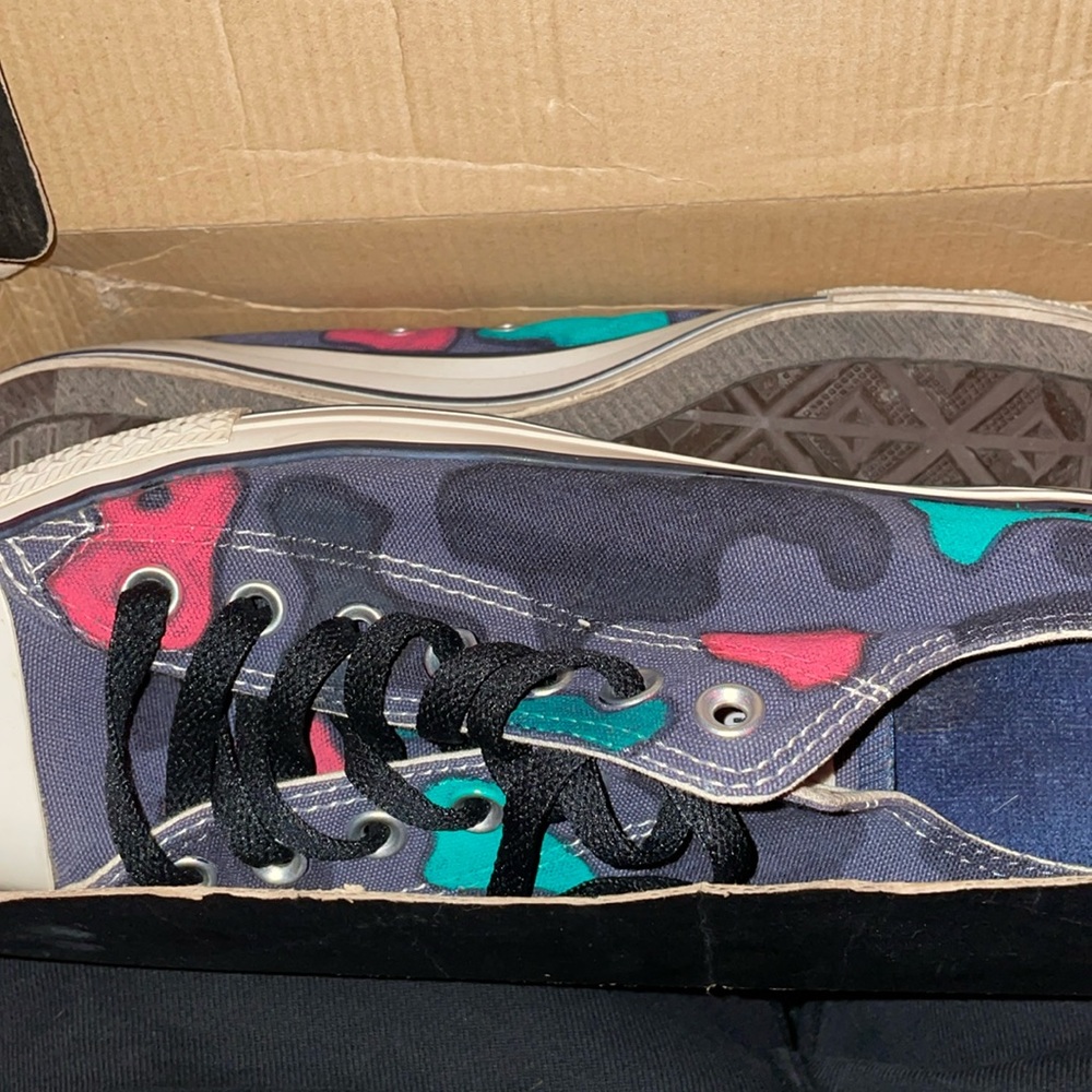 Converse